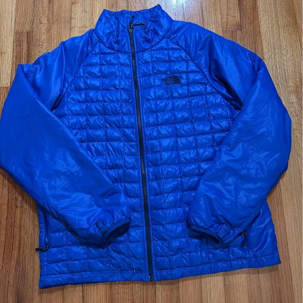 The North face  Men’s Thermoball full Zip Quilted Jacket-Puffer  Size XL